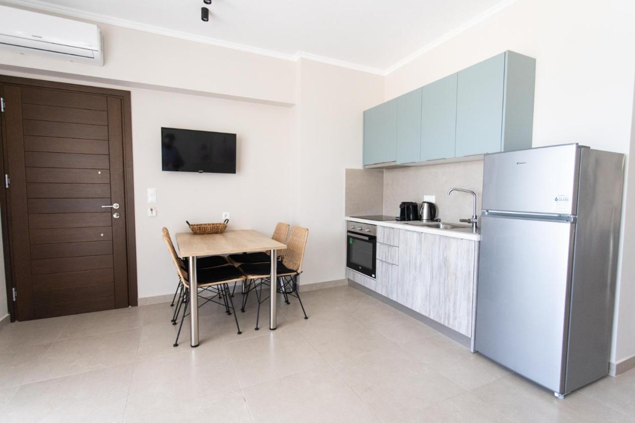 לריסוס Marineiko Luxury Apartments מראה חיצוני תמונה