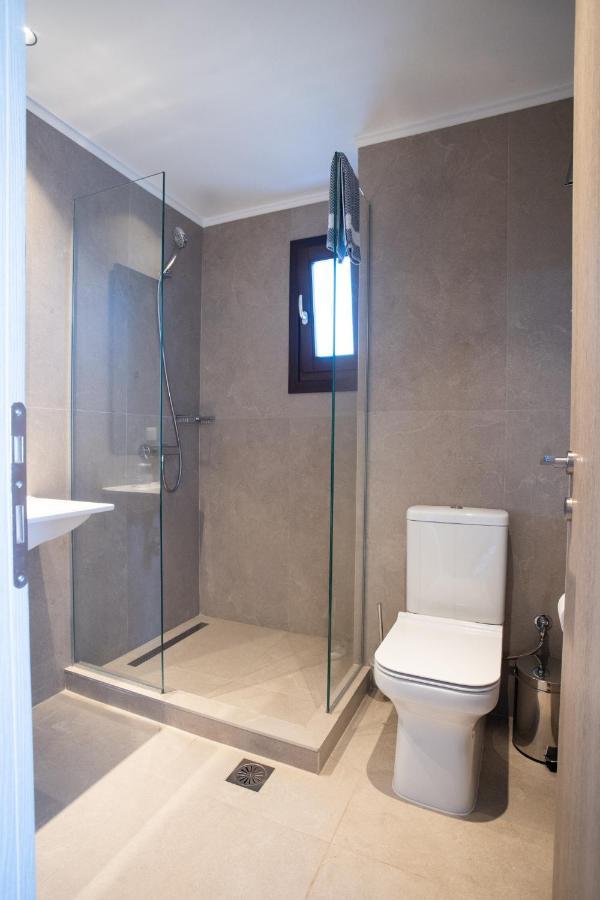 לריסוס Marineiko Luxury Apartments מראה חיצוני תמונה