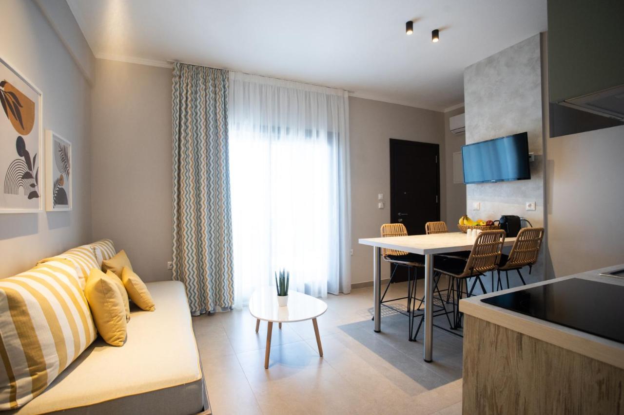 לריסוס Marineiko Luxury Apartments מראה חיצוני תמונה