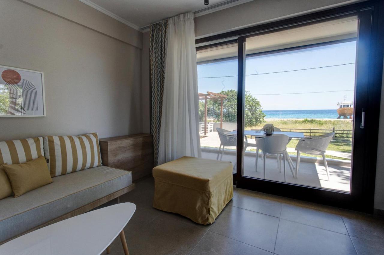 לריסוס Marineiko Luxury Apartments מראה חיצוני תמונה