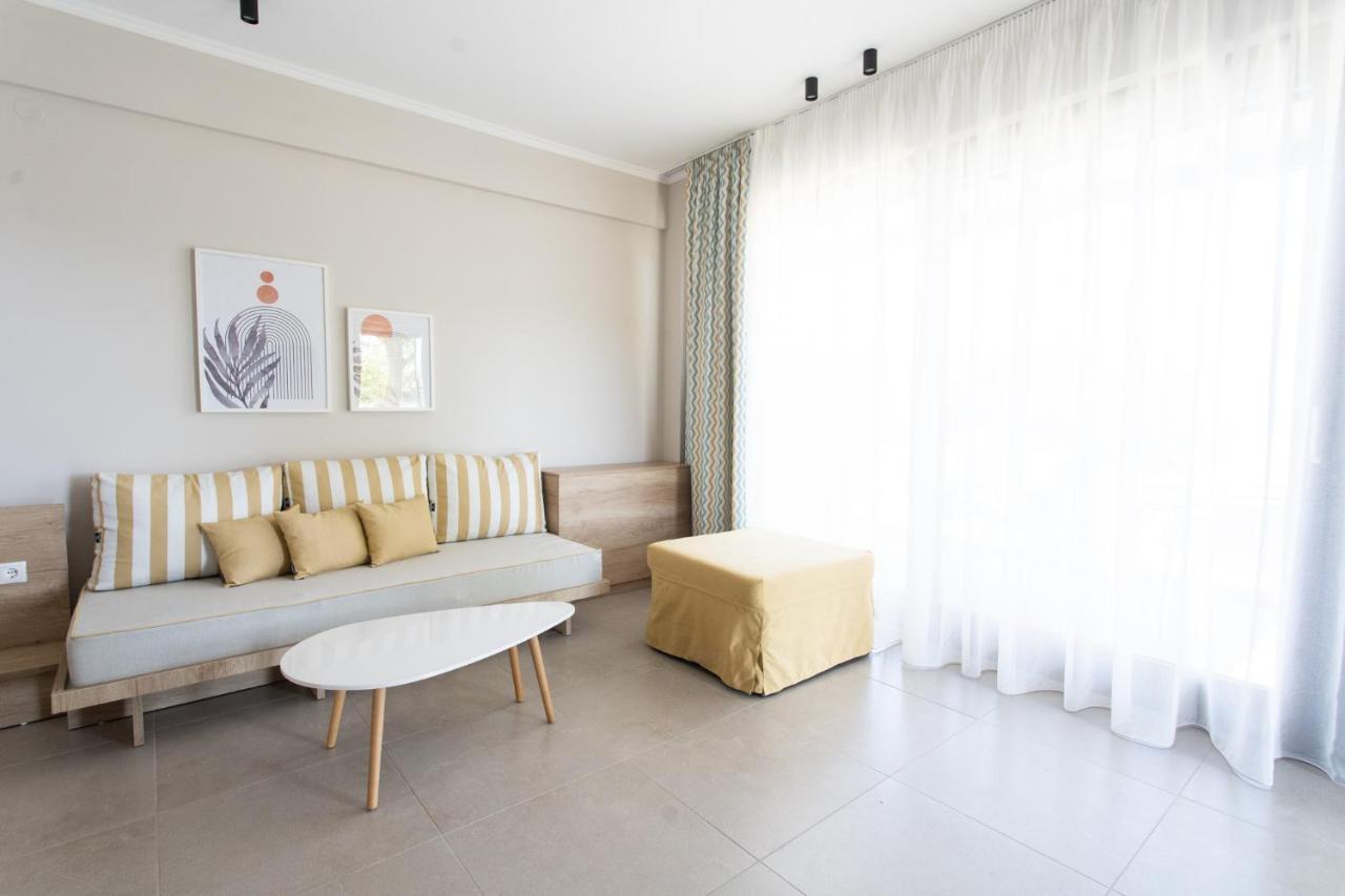 לריסוס Marineiko Luxury Apartments מראה חיצוני תמונה