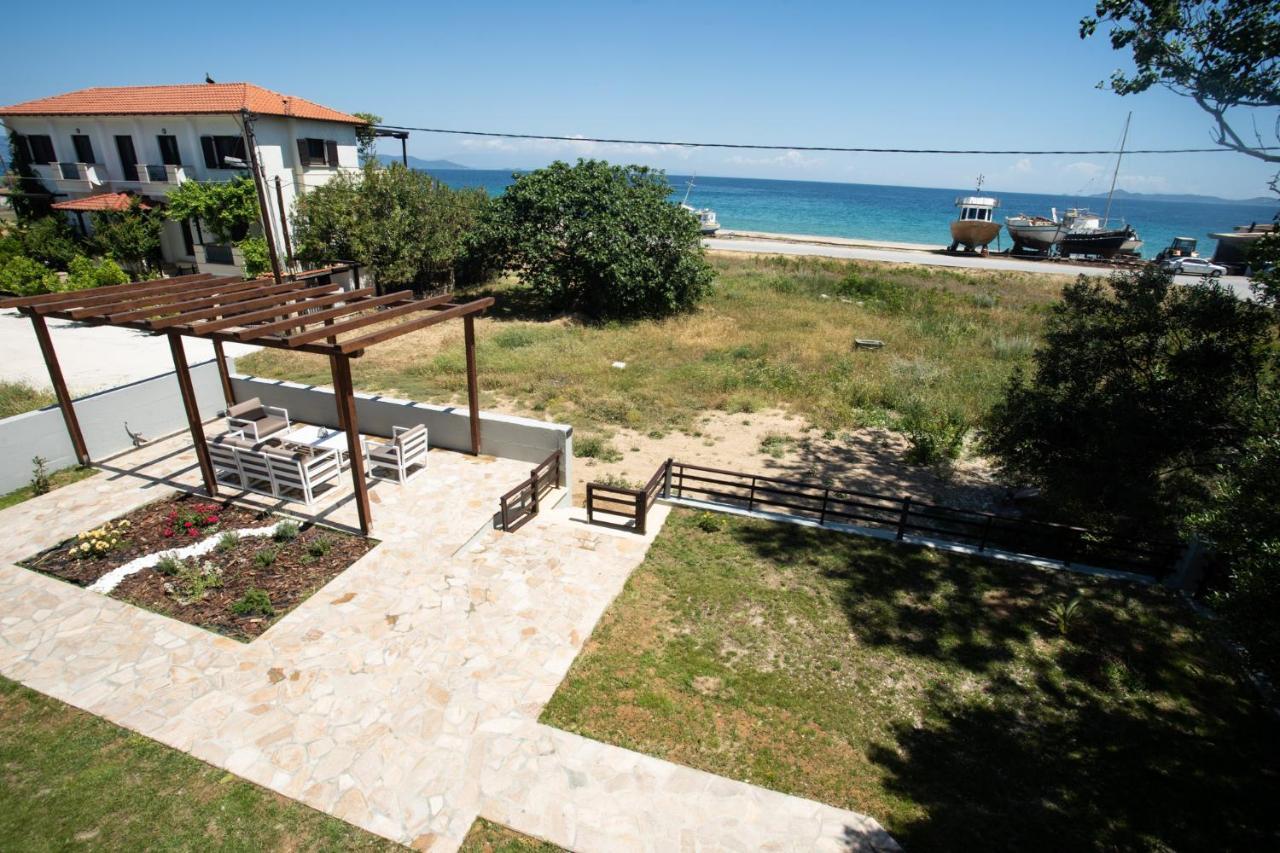 לריסוס Marineiko Luxury Apartments מראה חיצוני תמונה