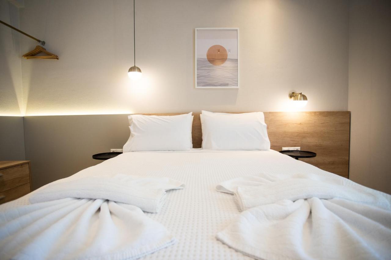 לריסוס Marineiko Luxury Apartments מראה חיצוני תמונה