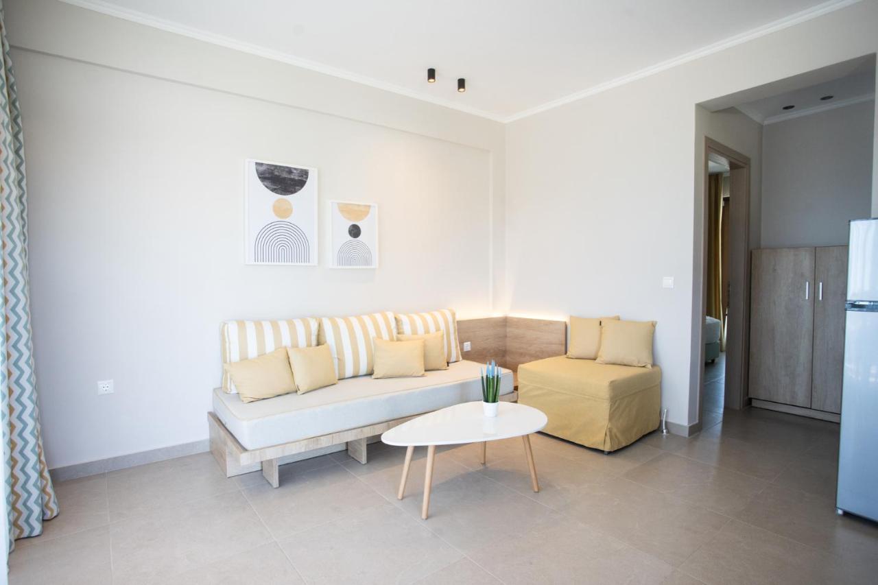לריסוס Marineiko Luxury Apartments מראה חיצוני תמונה