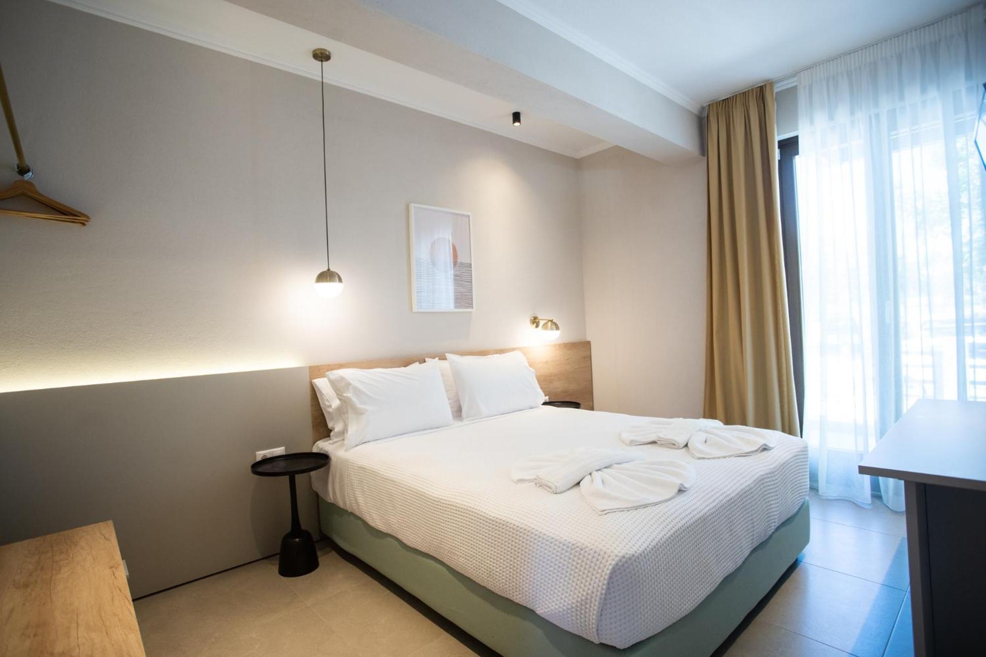 לריסוס Marineiko Luxury Apartments מראה חיצוני תמונה