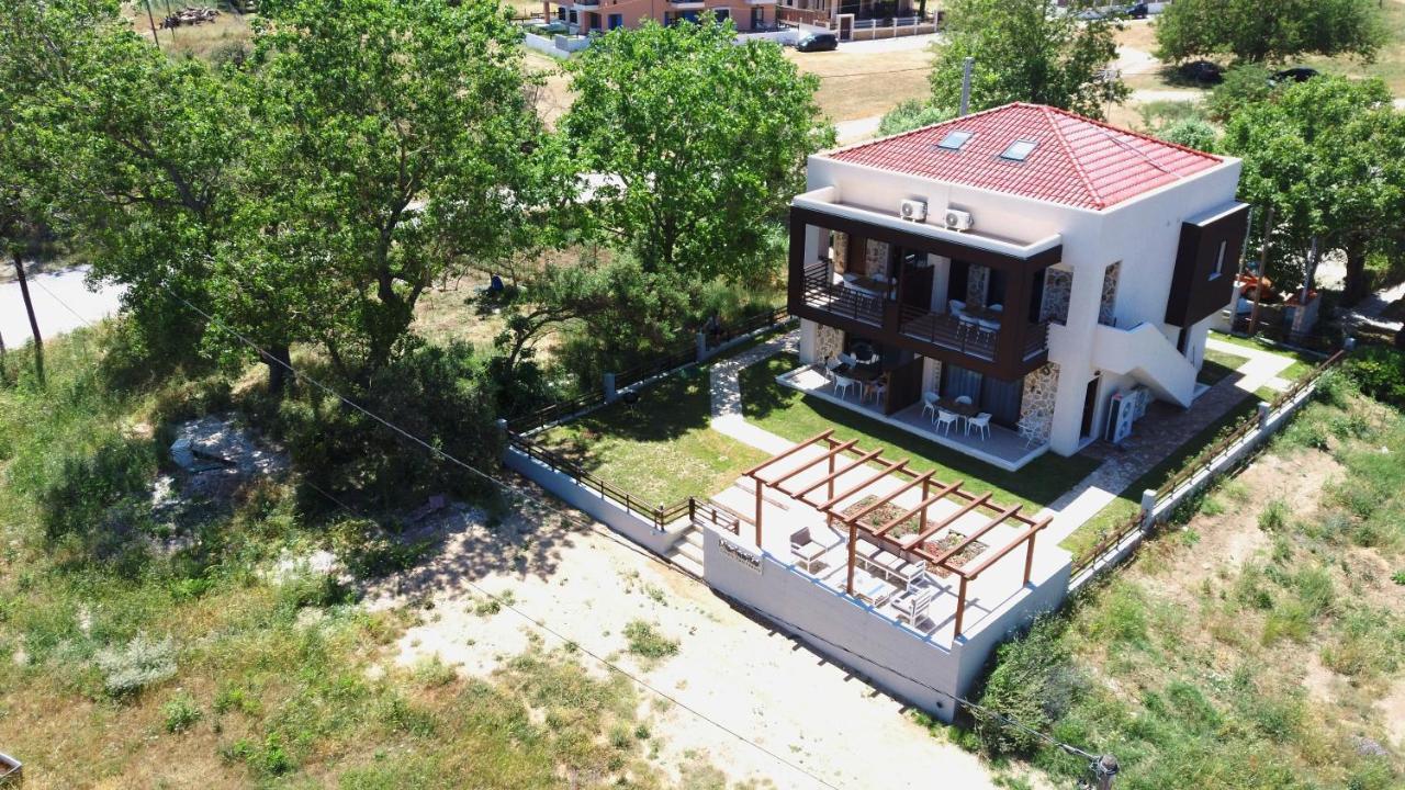לריסוס Marineiko Luxury Apartments מראה חיצוני תמונה