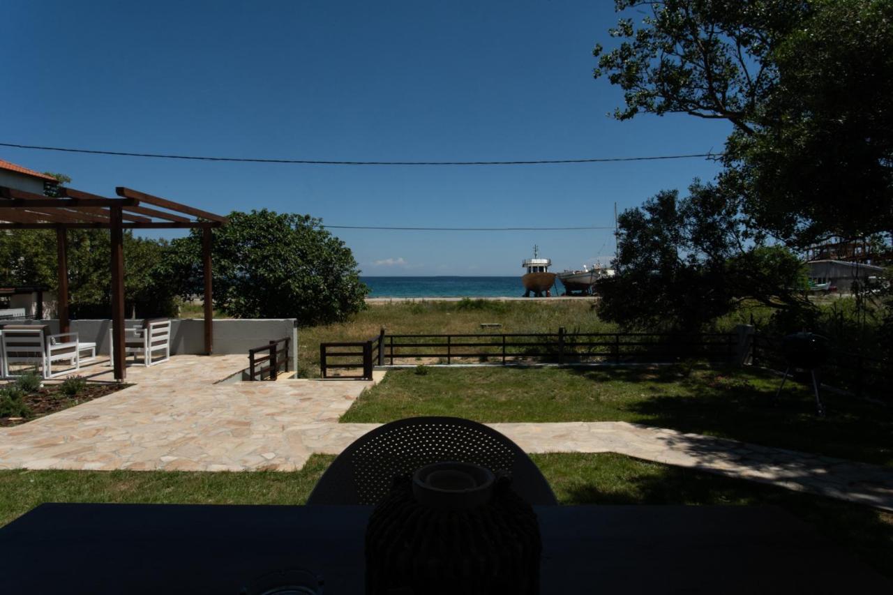 לריסוס Marineiko Luxury Apartments מראה חיצוני תמונה