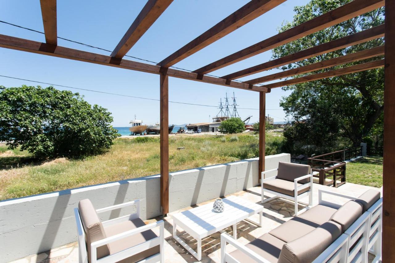 לריסוס Marineiko Luxury Apartments מראה חיצוני תמונה