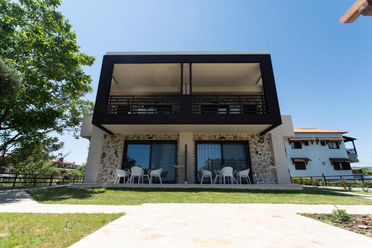 לריסוס Marineiko Luxury Apartments מראה חיצוני תמונה